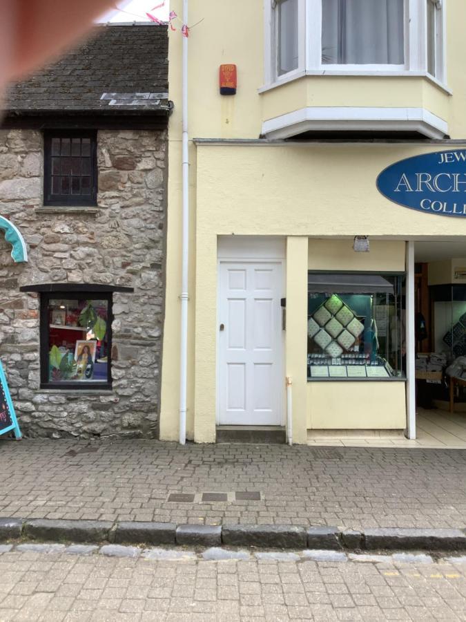 Second Floor Apartment Tenby Town Centre Luaran gambar